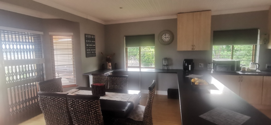 5 Bedroom Property for Sale in Old Place Western Cape